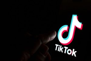 Read more about the article Melampaui Batas: Cara Meningkatkan Jumlah Tampilan TikTok Anda